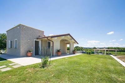 Villino le Viole by VacaVilla