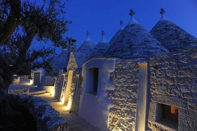 Trullidamare a Ceglie Messapica, con piscina Infinity