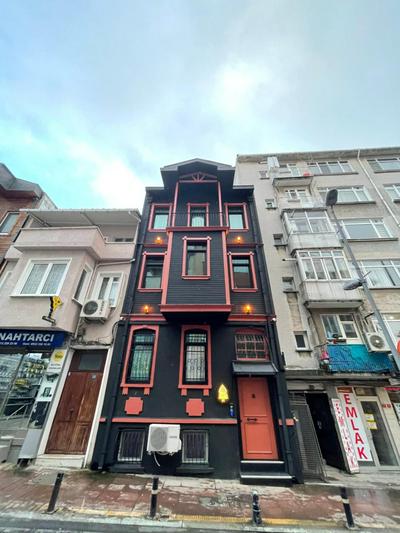 Black Mansion
