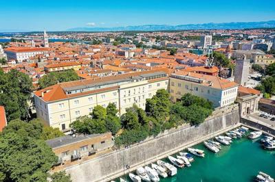 Luxury city center Apartment ANGELS RM