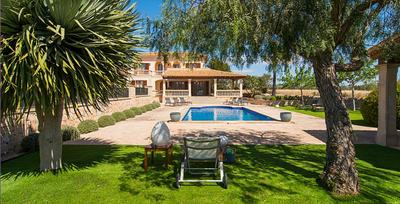 Villa Copinya Blanca