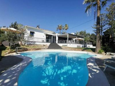 Villa Dune, Luxury Villa, 5 min walk to the beach