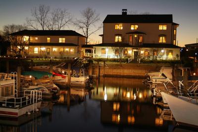 The Cypress Inn, Bild 2