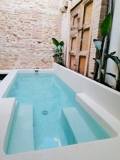 Design house with swimming pool near the sea