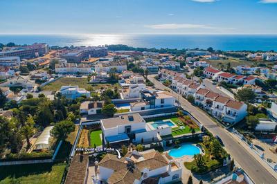 Villa Quinta da Vinha by Villa Plus