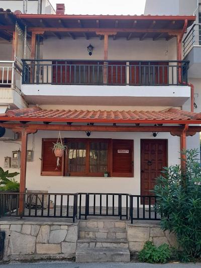 Adorable 2 floors two bedroom vacation maisonette