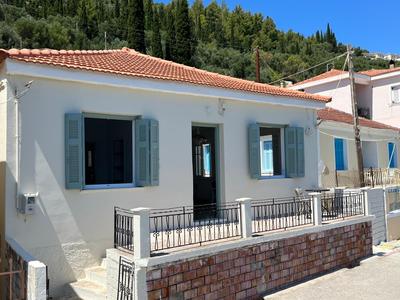 Modern cottage on the sea