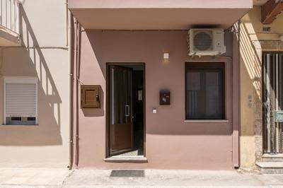 Crescendo City House