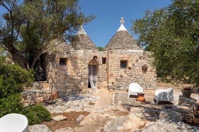 Trulli Colle Specchia Intera Villa