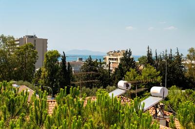 Spacious apartment in Kavouri