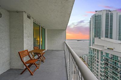 LUXURIOUS 1BR HIGH RISE CONDO BRICKELL-Free Parking