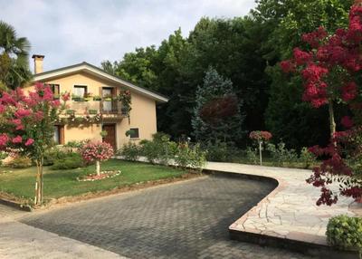 Casa di Lily - Magnifico Giardino, parcheggio privato e Free Wifi