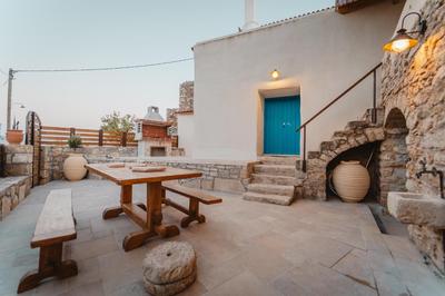 Kythera secrets suites