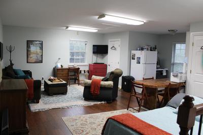 Cozy upstairs studio apartment - Loft at the Ranch