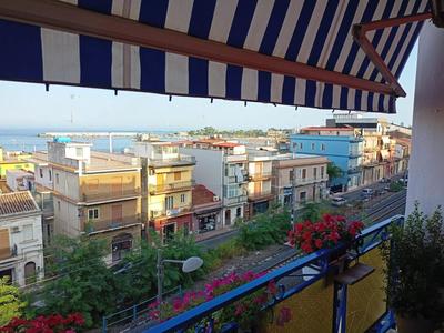 stanza vista mare