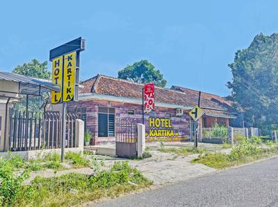 OYO 90443 Hotel New Kartika In