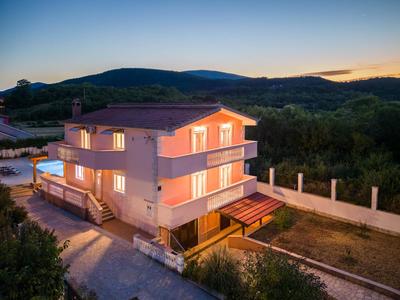 Vacation villa Matic with 7 bedrooms