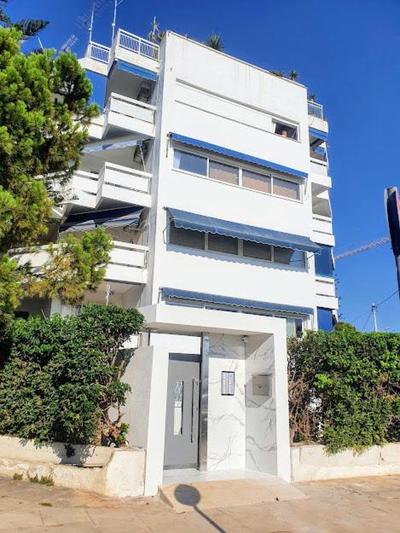 Beach Front Garden Studio in Voula - Athenian Riviera