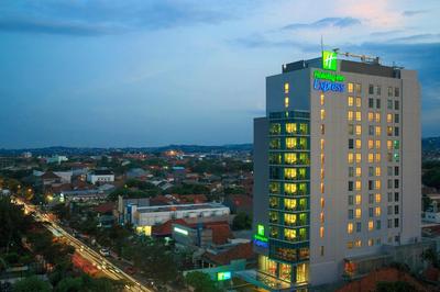 Holiday Inn Express Semarang Simpang Lima by IHG