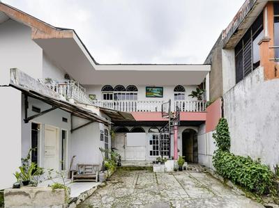 SPOT ON 91393 Budiluhur 10 Homestay