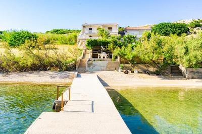 Bepic Quiet location on a beautiful bay