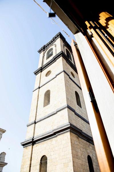 All’ombra del campanile