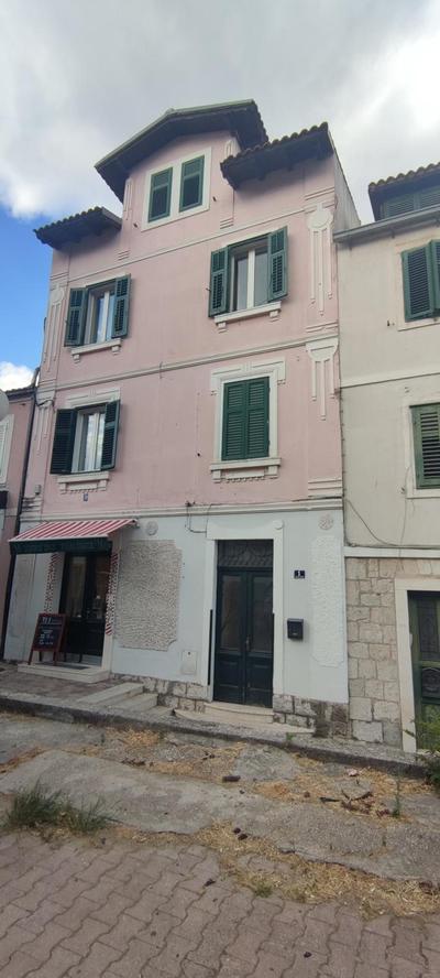 Valeria Louis perfect getaway - great location Split city center