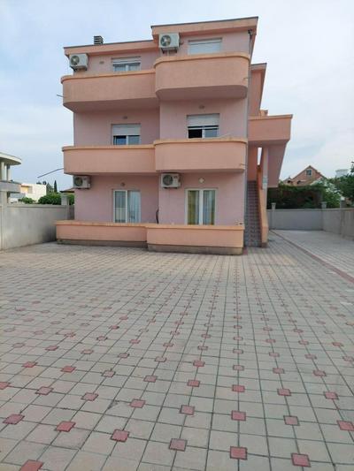 Fikret-apartmani Velika plaža