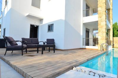 Luxury Suite With Pool 'by DiCar Properties'