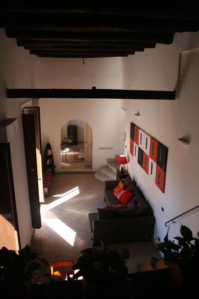Apartment 25