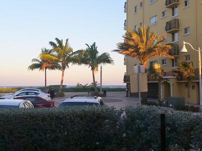 Hollywood Broadwalk Oceanside Hotel