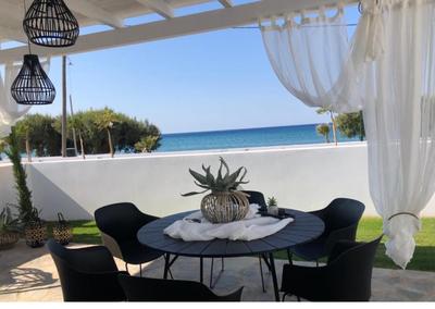 Longbeachvillas 2 Thesia beachfront villa