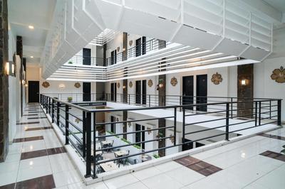 Sans Hotel FiFFa Premiere Malang