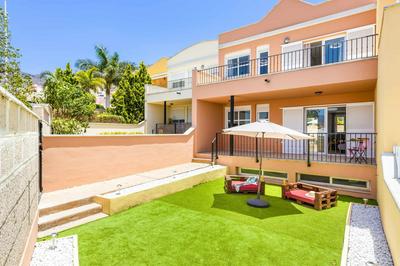 Sunny Costa Adeje by W Holidays