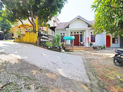 SPOT ON 91222 Kanjeng Mami Homestay Syariah