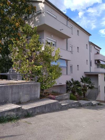 Apartman 4 - private parking and sea view