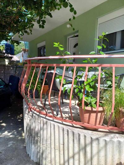 Apartman Šparović u blizini Porto Novog Kumbor