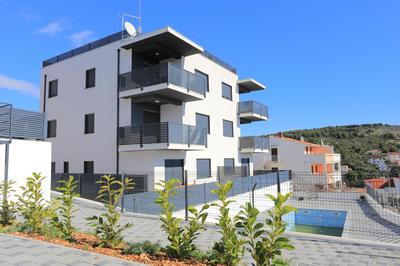 Family-friendly apartments with swimming pool Mavarstica, Ciovo - 18642