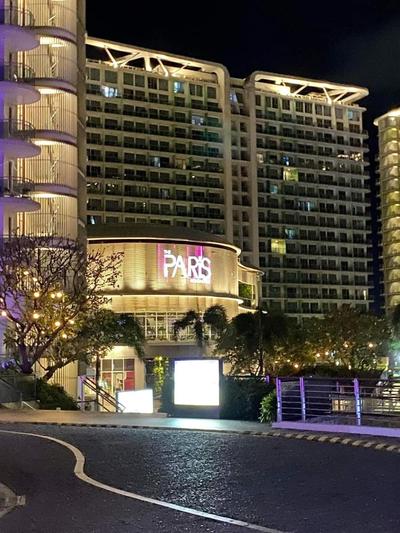 Azure Urban Resort by 3pleJ Suites