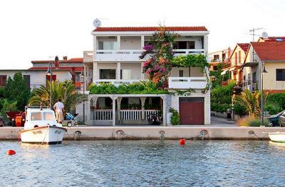 Apartments by the sea Rogoznica - 18746