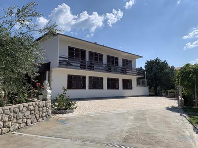 Apartments with parking space Silo, Krk - 18770