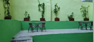Cozy apartment with garden near town center, fully renovated.