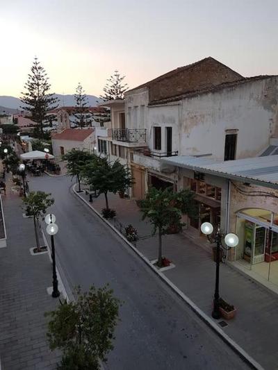 Heart of Kissamos Apartment