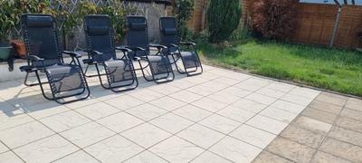 Relaxed Double bed with private bathroom, parking, WiFi and garden.