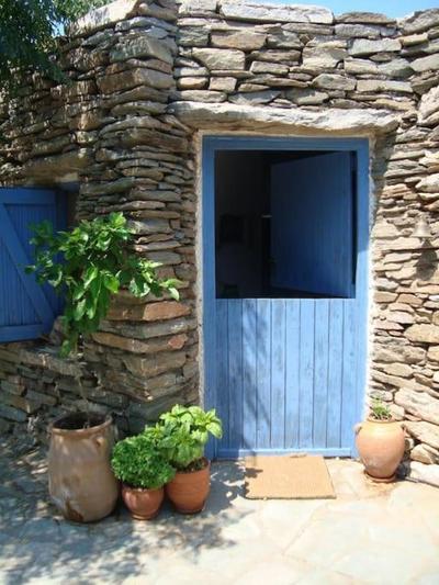 OWL’S NEST/THE BLUE COTTAGE