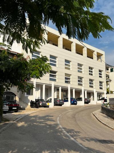 Villa Lory
