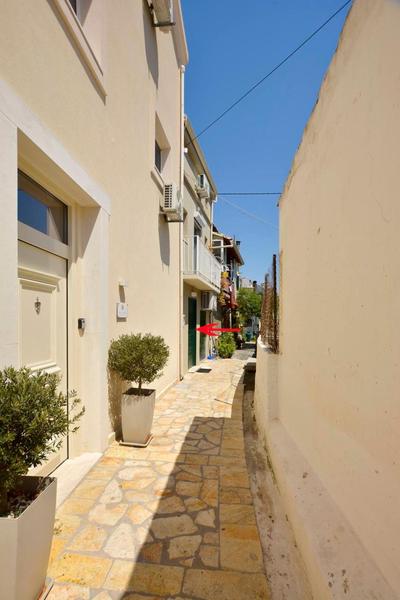 Aliki Beach House