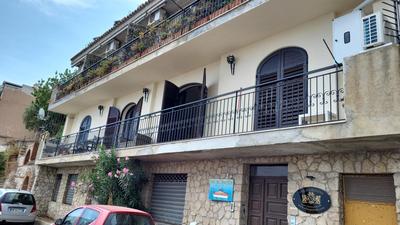 I Due Grifoni Luxury Apartment & Spa