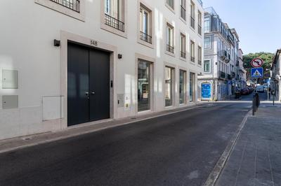 Elegant & Sophisticated Campo Ourique by GT House