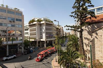 Nido in the Acropolis